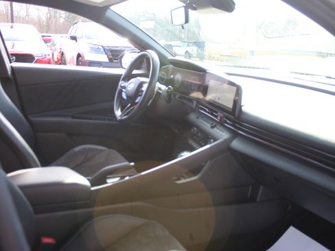 Used 2023 Hyundai Elantra N image 32