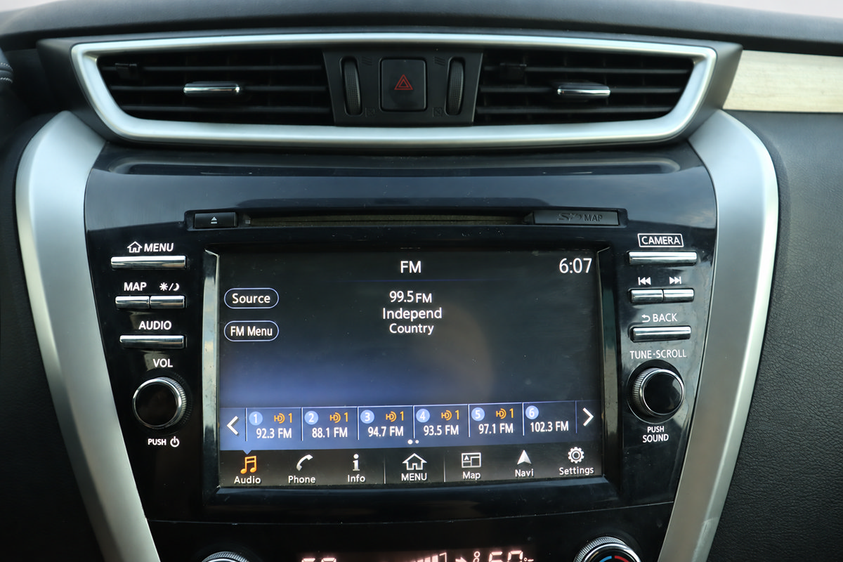 Used 2018 Nissan Murano SV AWD/4WD image 35