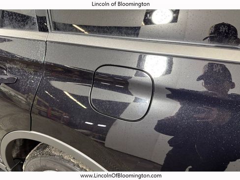 Certified 2022 Lincoln Aviator Reserve w/ Equipment Group 201A image 17