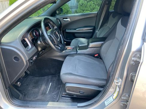 Used 2015 Dodge Charger SE w/ Popular Equipment Group AWD/4WD image 9