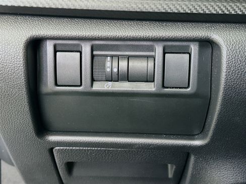 Used 2024 Subaru Crosstrek 2.0i Premium image 16