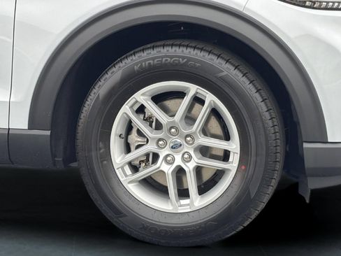 New 2026 Ford Explorer Active w/ Active Comfort Package RWD image 34