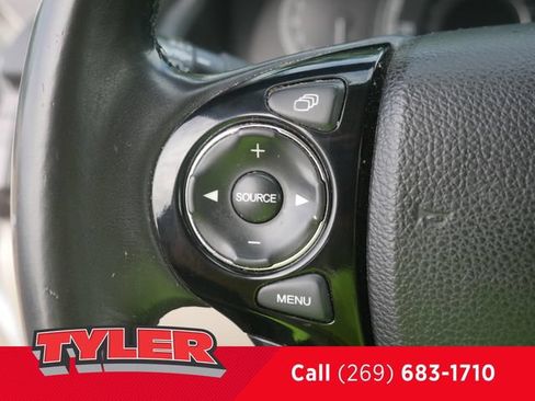 Used 2017 Honda Accord EX-L image 24