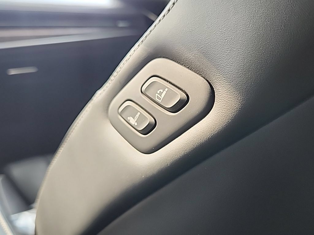 Certified 2023 Genesis Electrified G80 AWD/4WD image 26