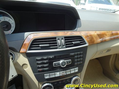Used 2012 Mercedes-Benz C 300 4MATIC Sedan image 19