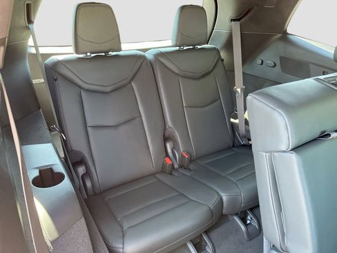 New 2025 Cadillac XT6 Luxury image 28