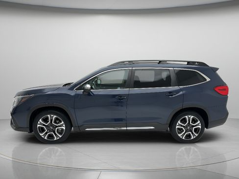 Used 2023 Subaru Ascent Limited w/ Technology Package AWD/4WD image 7