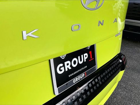 Used 2025 Hyundai Kona Limited FWD image 9