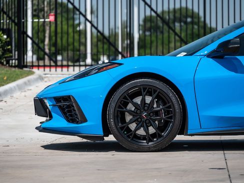 Used 2023 Chevrolet Corvette Stingray Premium Cpe w/ Z51 Performance Package RWD image 40