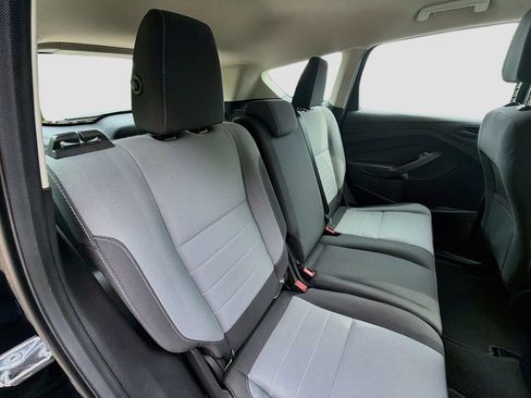 Used 2017 Ford Escape S FWD image 27