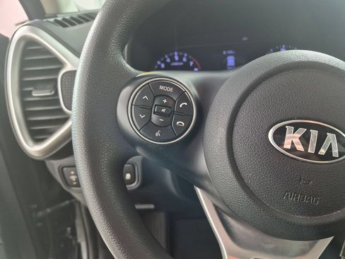 Used 2020 Kia Soul S FWD image 14