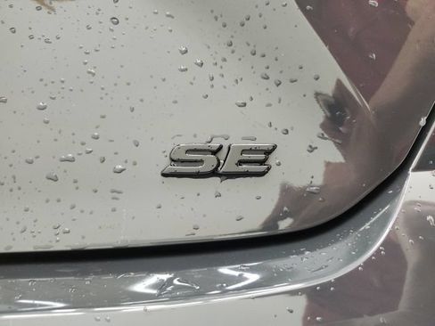 Used 2026 Toyota Camry SE FWD image 25