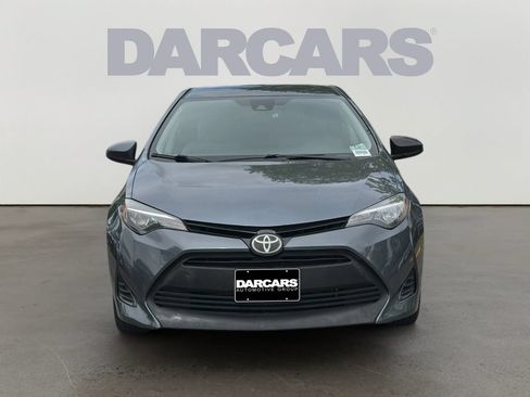 Used 2017 Toyota Corolla LE w/ Carpet Mat Package (TMS) FWD image 2
