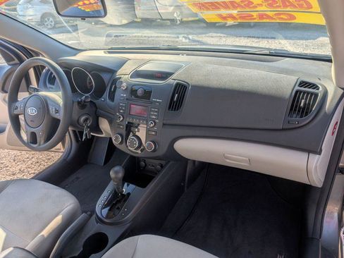 Used 2010 Kia Forte EX image 14