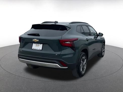 Used 2025 Chevrolet Trax LT w/ LT Convenience Package image 14