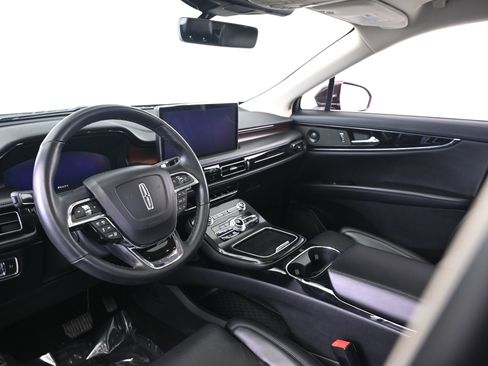 Used 2022 Lincoln Nautilus Reserve w/ Equipment Group 201A image 28