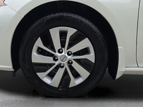 Certified 2025 Nissan Altima 2.5 S FWD image 35