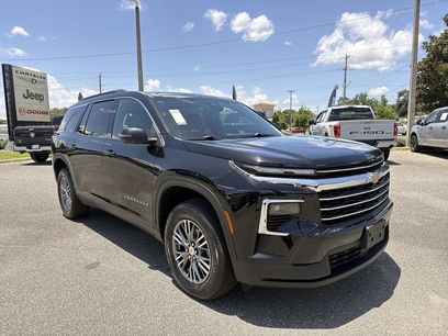 Used 2024 Chevrolet Traverse LT