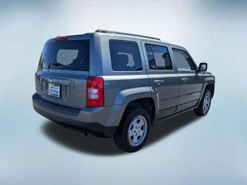 Used 2014 Jeep Patriot Sport w/ Power Value Group AWD/4WD image 7