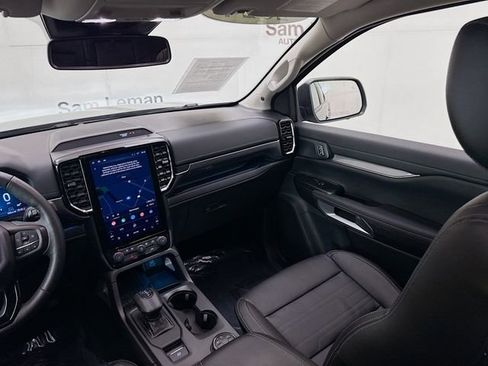 Used 2024 Ford Ranger Lariat w/ Trailer Tow Package image 24