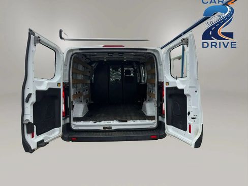 Used 2017 Ford Transit 250 130 Low Roof w/ Exterior Upgrade Package RWD image 5