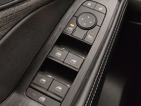 Used 2022 Nissan Rogue SV AWD/4WD image 27