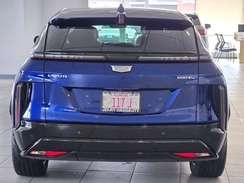 Used 2024 Cadillac Lyriq Sport AWD/4WD image 12