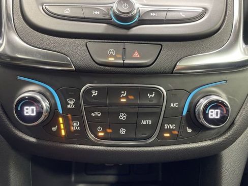 Used 2024 Chevrolet Equinox LT image 19