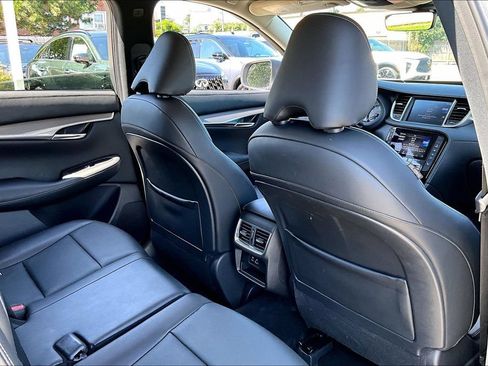 Certified 2023 INFINITI QX50 Luxe AWD/4WD image 29