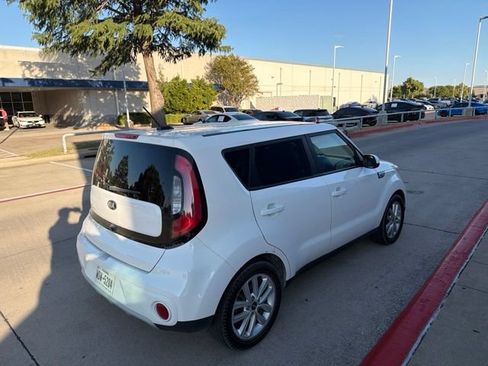 Used 2019 Kia Soul + FWD image 6
