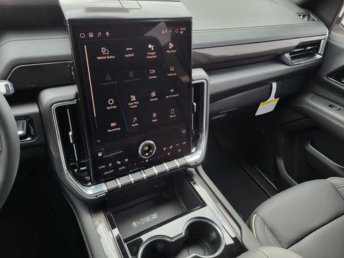 New 2026 GMC Yukon XL Elevation w/ Elevation Premium Package image 11