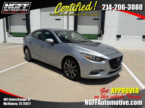Used 2018 MAZDA MAZDA3 Touring FWD image 1