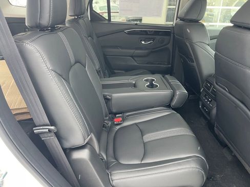 New 2025 Honda Pilot EX-L image 15