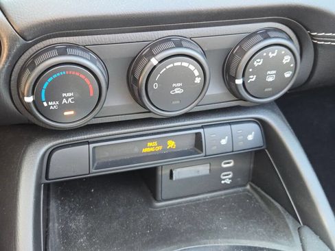 Used 2024 MAZDA MX-5 Miata Club w/ Interior Package RWD image 19