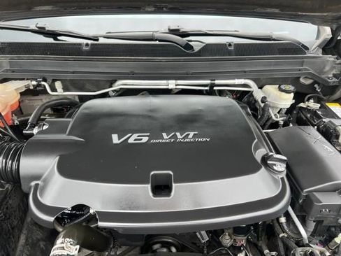 Used 2018 Chevrolet Colorado Z71 image 30