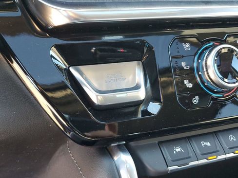 Certified 2023 GMC Sierra 1500 Denali image 18