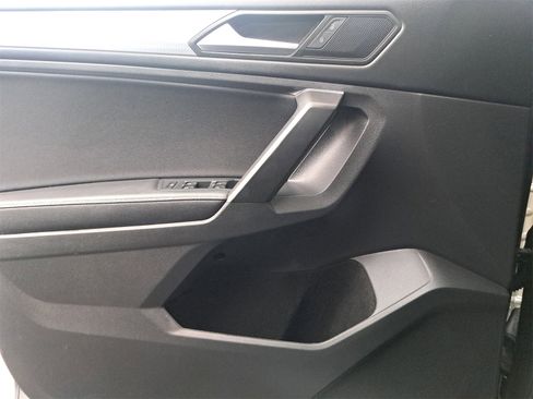 Used 2023 Volkswagen Tiguan S image 28