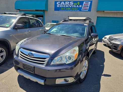Used 2011 Subaru Outback 2.5i Limited AWD/4WD image 2