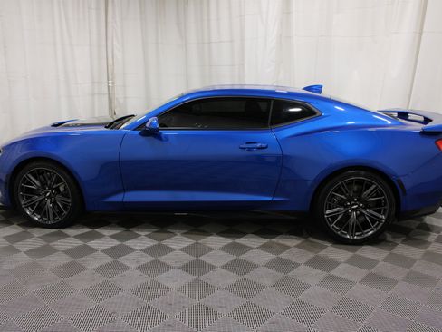 Used 2017 Chevrolet Camaro ZL1 RWD image 33