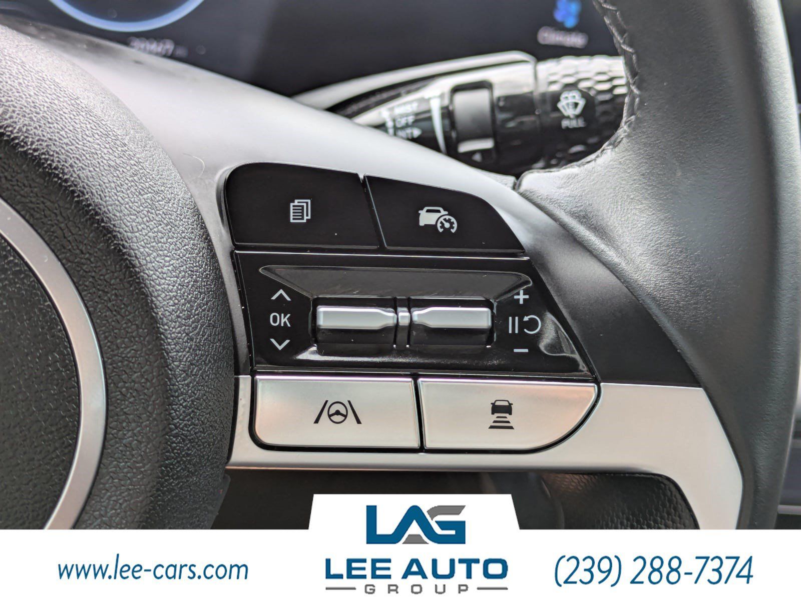 Used 2025 Hyundai Elantra Limited FWD image 20