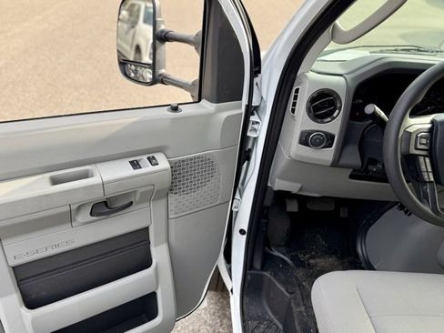 New 2026 Ford E-350 and Econoline 350 Super Duty w/ Power Equipment Group image 11