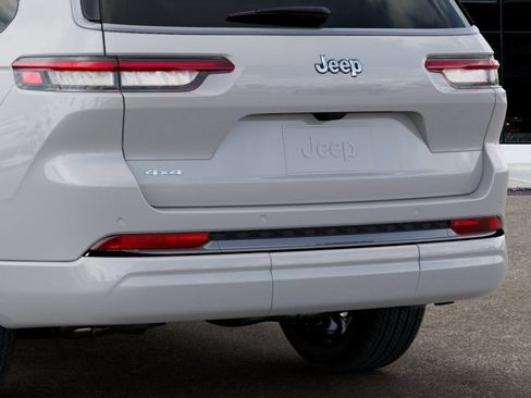 New 2026 Jeep Grand Cherokee L Limited AWD/4WD image 13
