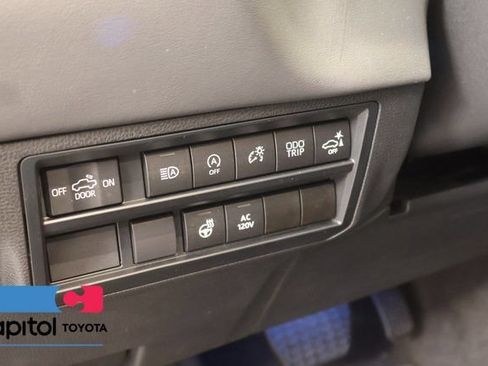Used 2023 Toyota Tundra Platinum AWD/4WD image 13