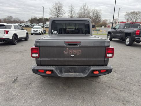 Used 2023 Jeep Gladiator Mojave image 6