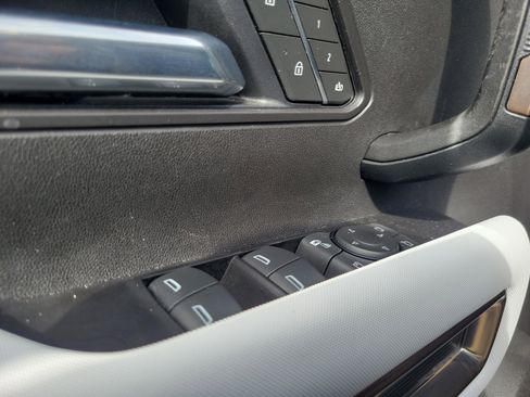 Used 2025 GMC Hummer EV 2X AWD/4WD image 25