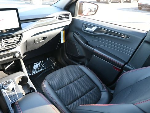 New 2026 Ford Escape ST-Line w/ Tech Pack #1 image 29