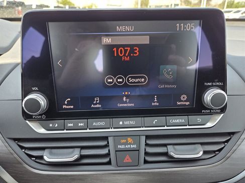 Used 2023 Nissan Altima 2.5 SV FWD image 19