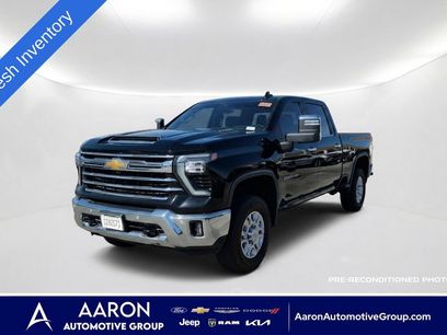 Used 2025 Chevrolet Silverado 2500 LTZ w/ LTZ Premium Package