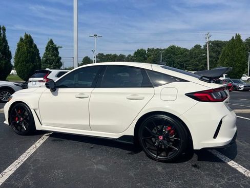 Used 2025 Honda Civic Type R image 12