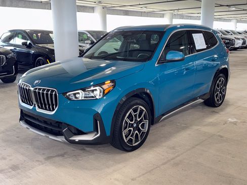 Used 2025 BMW X1 xDrive28i AWD/4WD image 4